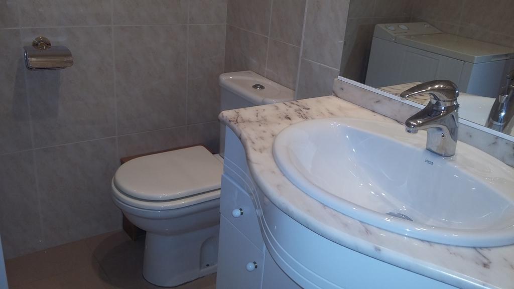 Apartamento Vuelta Del Castillo Pamplona Bagian luar foto