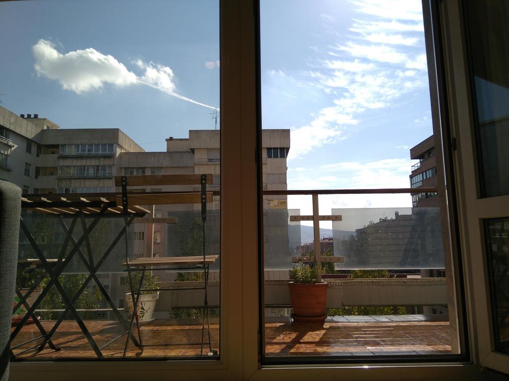 Apartamento Vuelta Del Castillo Pamplona Bagian luar foto