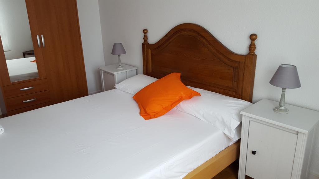 Apartamento Vuelta Del Castillo Pamplona Bagian luar foto